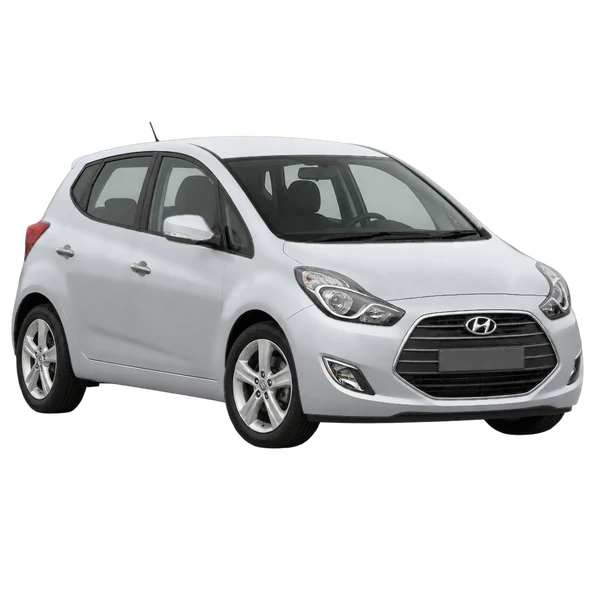 silver 2015 Hyundai IX20 front three-quarter (facing left) view