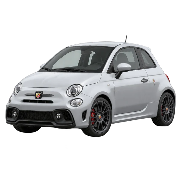 Abarth 595 2024 باللون فضي، منظر منظر أمامي بزاوية ثلاثة أرباع (متجه لليسار)