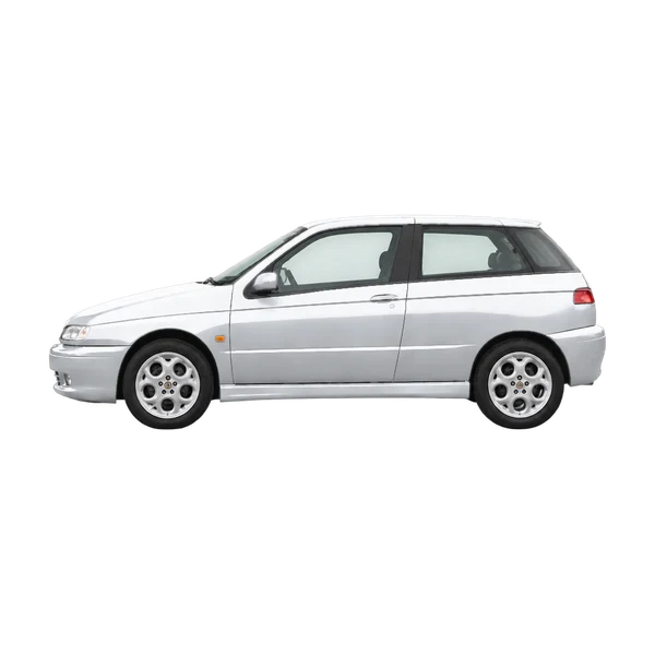 Alfa Romeo 145 1998 prata, vista lateral (voltada para a esquerda)