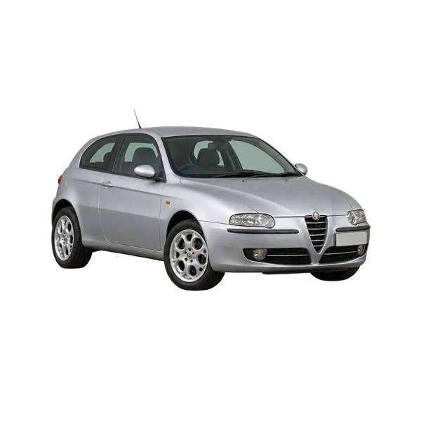 Alfa Romeo 147 2000 باللون فضي، منظر منظر أمامي بزاوية ثلاثة أرباع (متجه لليسار)