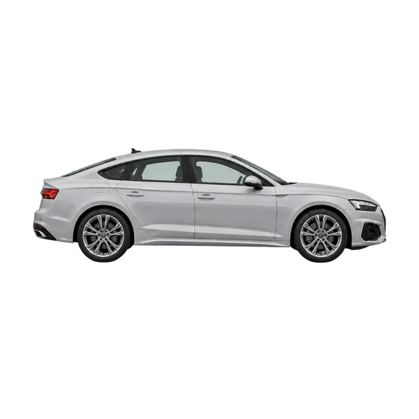 Audi A5 Sportback 2025 باللون فضي، منظر منظر جانبي (باتجاه اليمين)