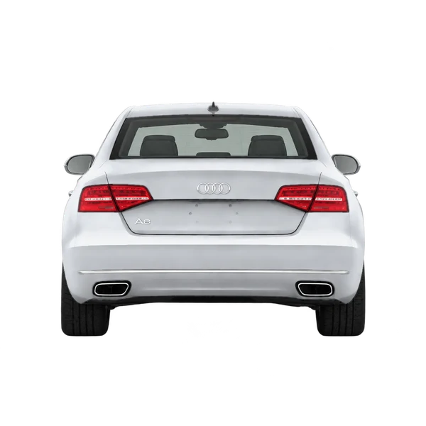 Audi A8 2016 باللون فضي، منظر من الخلف