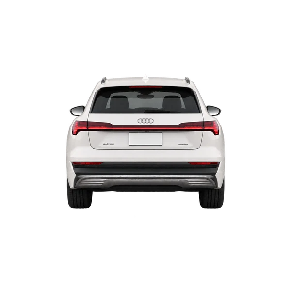 ホワイトの2020 Audi e-tron（リアビュー）