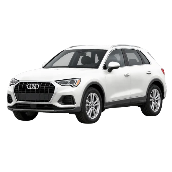 Audi Q3 2021 باللون أبيض، منظر منظر أمامي بزاوية ثلاثة أرباع (متجه لليسار)