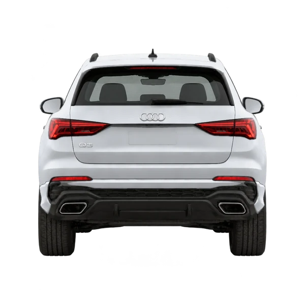 Audi Q3 2026 باللون فضي، منظر من الخلف