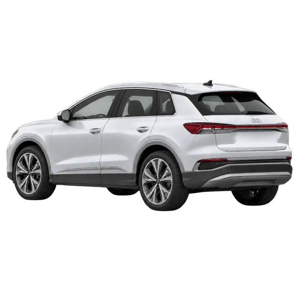シルバーの2021 Audi Q4 e-tron（リア斜め（左向き）ビュー）