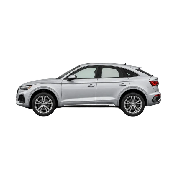 Audi Q5 Sportback 2023 باللون فضي، منظر جانبي (متجه إلى اليسار)