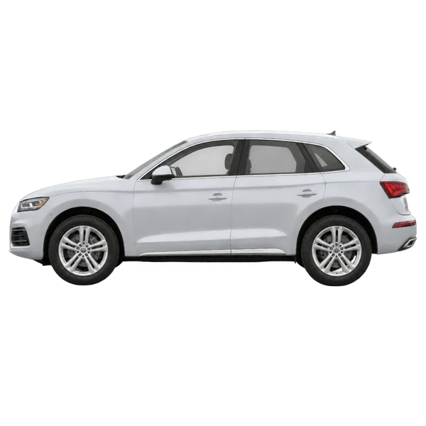 Audi Q5 2023 باللون فضي، منظر جانبي (متجه إلى اليسار)