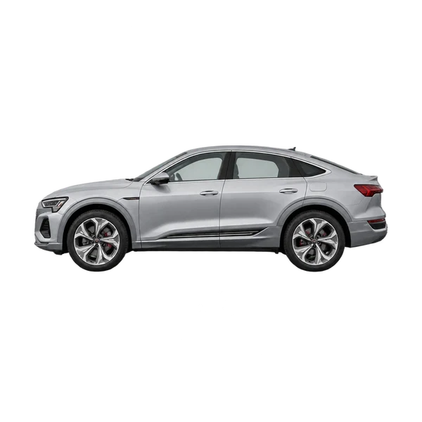 Audi Q8 E-Tron Sportback 2024 باللون فضي، منظر جانبي (متجه إلى اليسار)