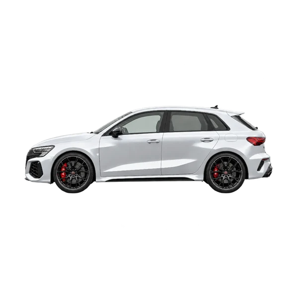 Audi RS 3 2025 باللون فضي، منظر جانبي (متجه إلى اليسار)