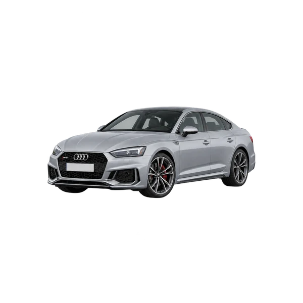 Audi RS 2018 باللون فضي، منظر منظر أمامي بزاوية ثلاثة أرباع (متجه لليسار)