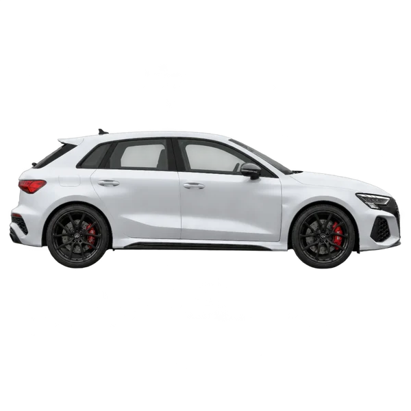 Audi RS3 2023 باللون فضي، منظر منظر جانبي (باتجاه اليمين)