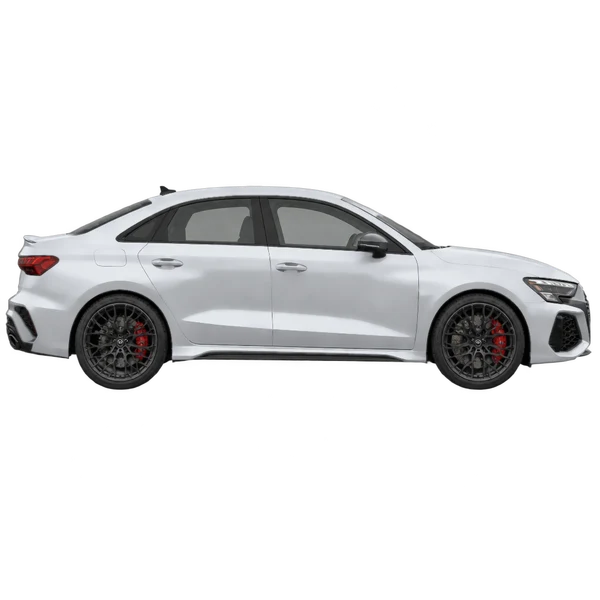 Audi RS3 2026 باللون فضي، منظر منظر جانبي (باتجاه اليمين)