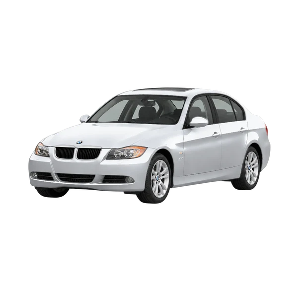 BMW 325i 2006 en plateado, vista frontal tres cuartos (hacia la izquierda)