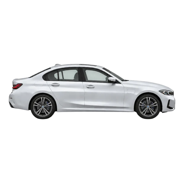 2023 BMW 330e in Silber, Ansicht: Seite (nach rechts gewandt)