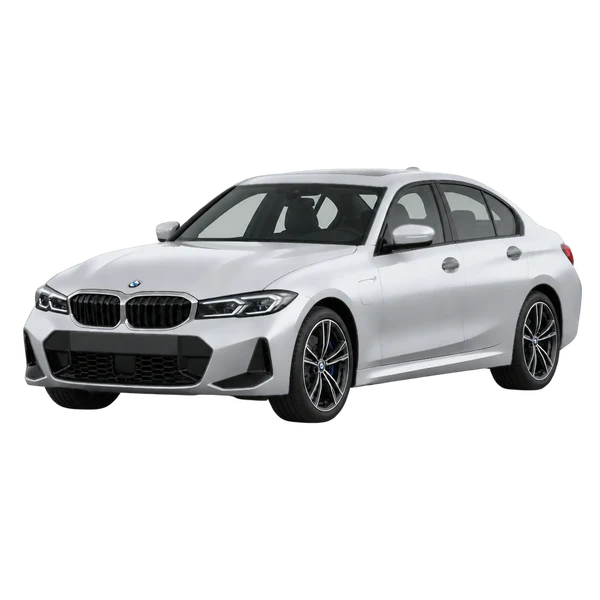 2024 BMW 330e in Silber, Ansicht: Dreiviertelansicht vorne (nach links gerichtet)