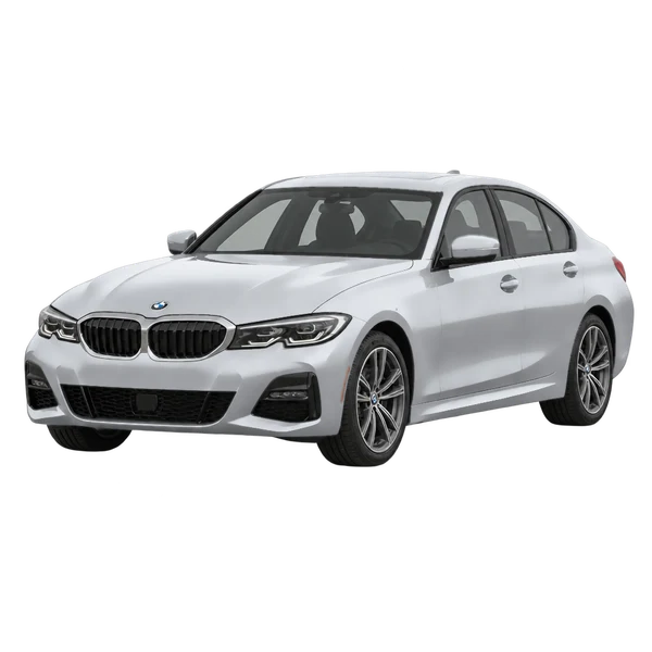 BMW 330i 2021 باللون فضي، منظر منظر أمامي بزاوية ثلاثة أرباع (متجه لليسار)