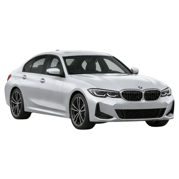 BMW 330i 2023 باللون فضي، منظر منظر أمامي بزاوية ثلاثة أرباع (متجه لليسار)