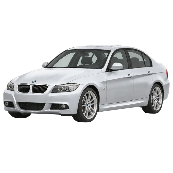 BMW 335i 2012 en plateado, vista frontal tres cuartos (hacia la izquierda)