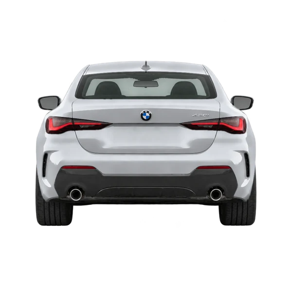 BMW 4 Series 2022 باللون فضي، منظر من الخلف