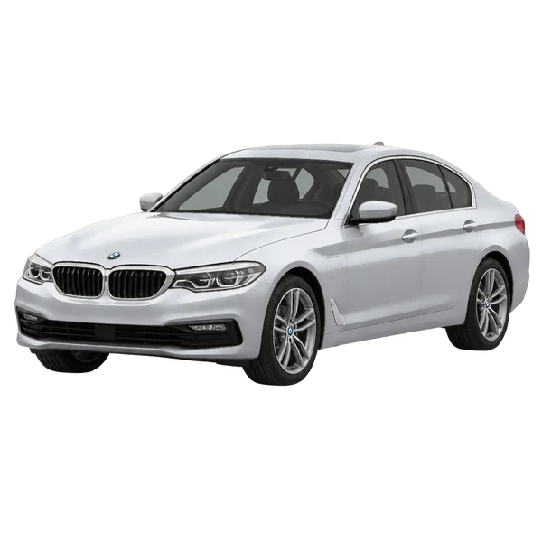 BMW 530e 2017 prata, vista dianteira em três quartos (voltada para a esquerda)