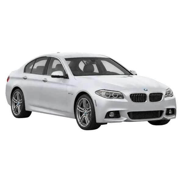BMW 550i 2016 argent, vue trois-quarts avant (orienté vers la gauche)