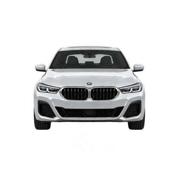 BMW 6 Series 2023 باللون فضي، منظر أمامي