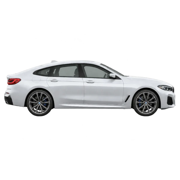 BMW 6 Series 2023 باللون فضي، منظر منظر جانبي (باتجاه اليمين)