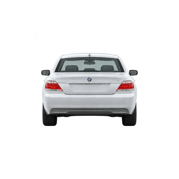BMW 7 Series 2005 باللون فضي، منظر من الخلف