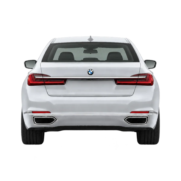 BMW 7 Series 2020 باللون فضي، منظر من الخلف