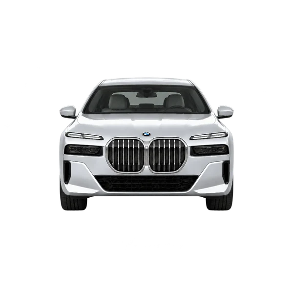 BMW 740i 2025 باللون فضي، منظر أمامي