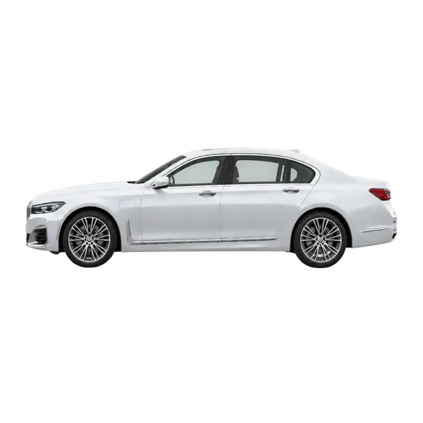 2023 BMW 745e in Silber, Ansicht: Seite (nach links gerichtet)