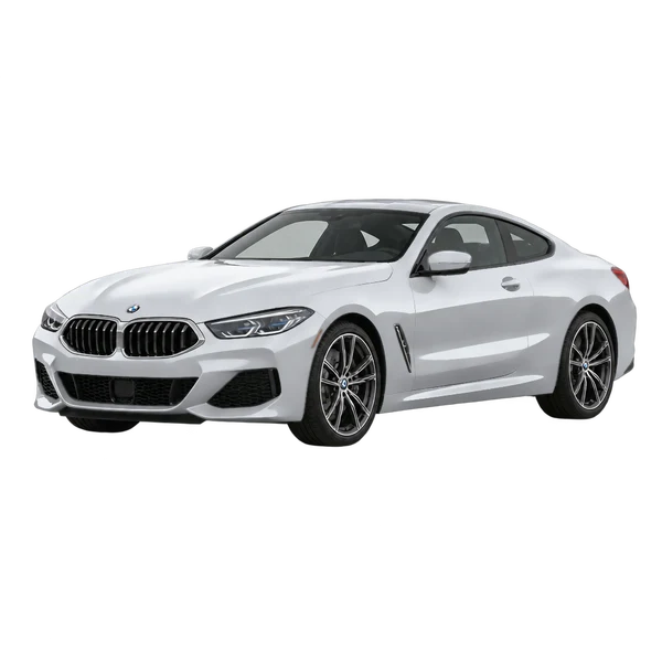 BMW 840i 2021 باللون فضي، منظر منظر أمامي بزاوية ثلاثة أرباع (متجه لليسار)