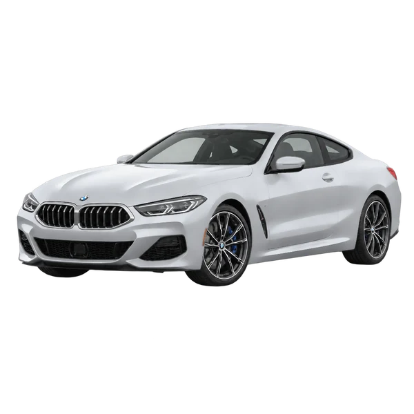 BMW 840i 2022 باللون فضي، منظر منظر أمامي بزاوية ثلاثة أرباع (متجه لليسار)