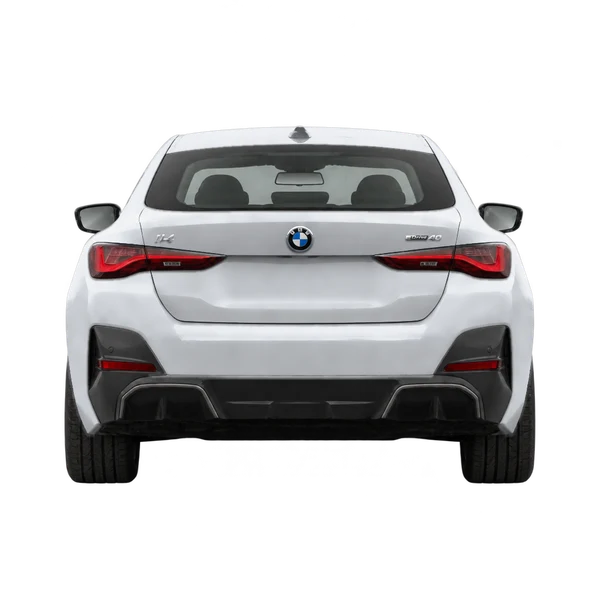 BMW i4 2024 باللون فضي، منظر من الخلف