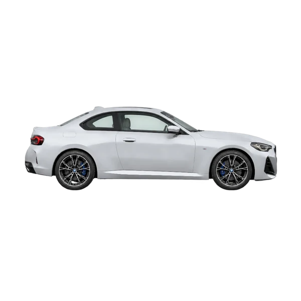 BMW M240i 2025 باللون فضي، منظر منظر جانبي (باتجاه اليمين)