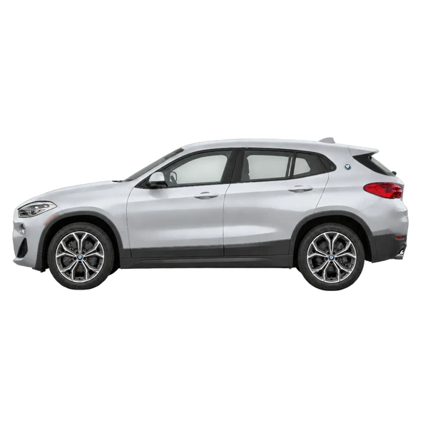 BMW X2 2022 en plateado, vista lateral (mirando a la izquierda)