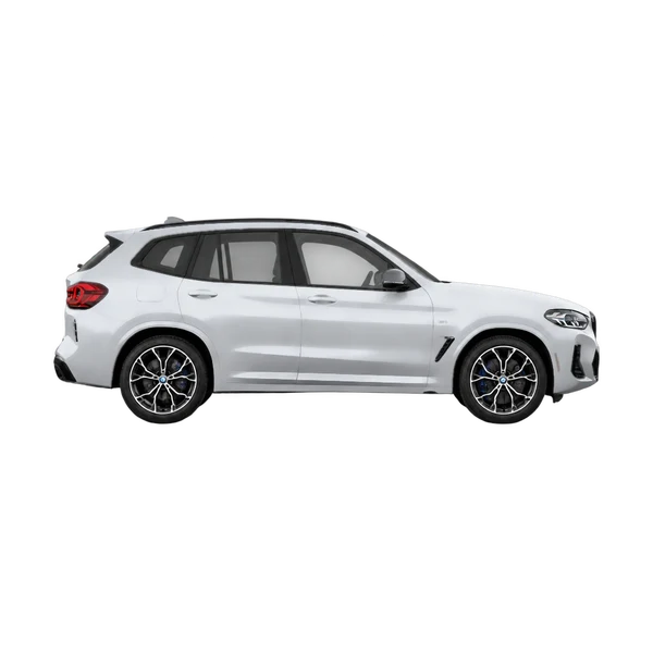 BMW X3 M40i 2022 باللون فضي، منظر منظر جانبي (باتجاه اليمين)