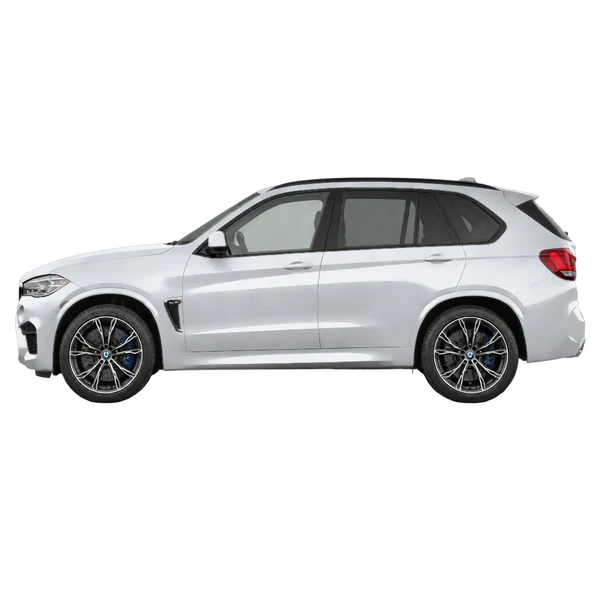 BMW X5 M 2015 prata, vista lateral (voltada para a esquerda)