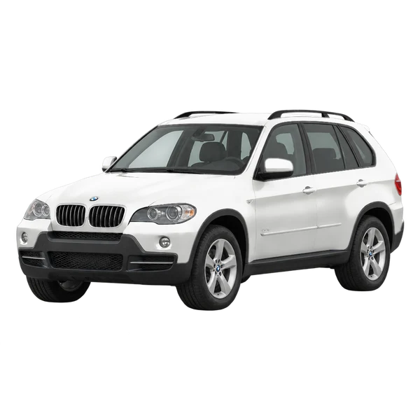 BMW X5 2013 باللون أبيض، منظر منظر أمامي بزاوية ثلاثة أرباع (متجه لليسار)
