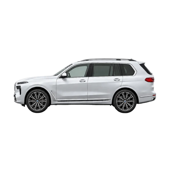 BMW X7 2026 باللون فضي، منظر جانبي (متجه إلى اليسار)