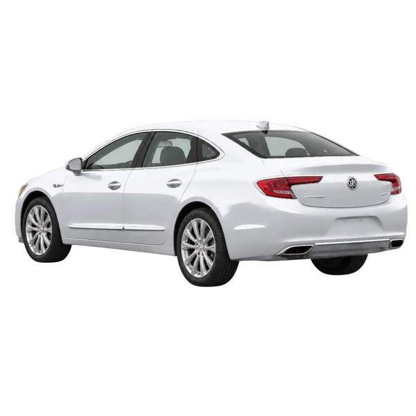 Buick LaCrosse 2017 en plateado, vista tres cuartos trasero (mirando a la izquierda)