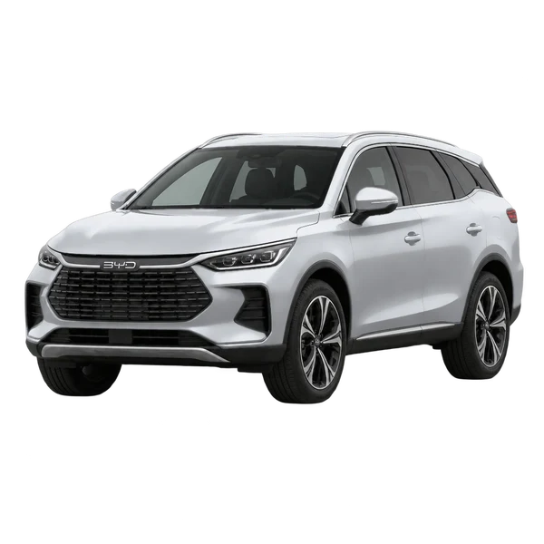 BYD Tang 2025 prata, vista dianteira em três quartos (voltada para a esquerda)