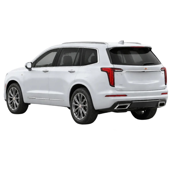 Cadillac XT6 2021 باللون فضي، منظر ثلاثة أرباع خلفي (باتجاه اليسار)