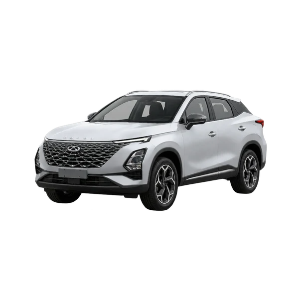 Chery Omoda5 2023 باللون فضي، منظر منظر أمامي بزاوية ثلاثة أرباع (متجه لليسار)