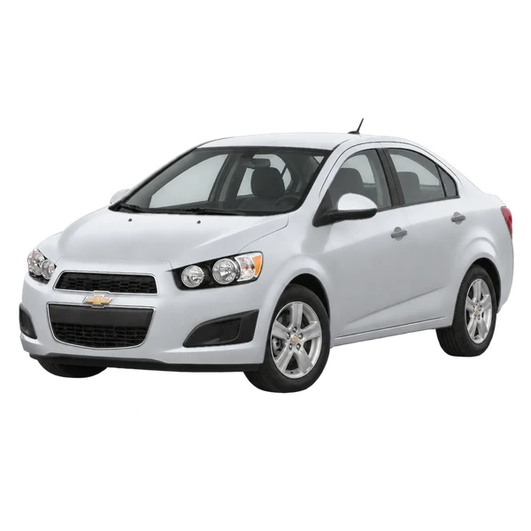 シルバーの2013 Chevrolet Aveo（フロントスリークォーター(左向き)ビュー）