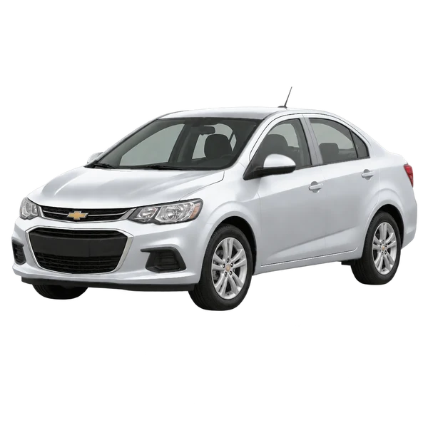 シルバーの2018 Chevrolet Aveo（フロントスリークォーター(左向き)ビュー）
