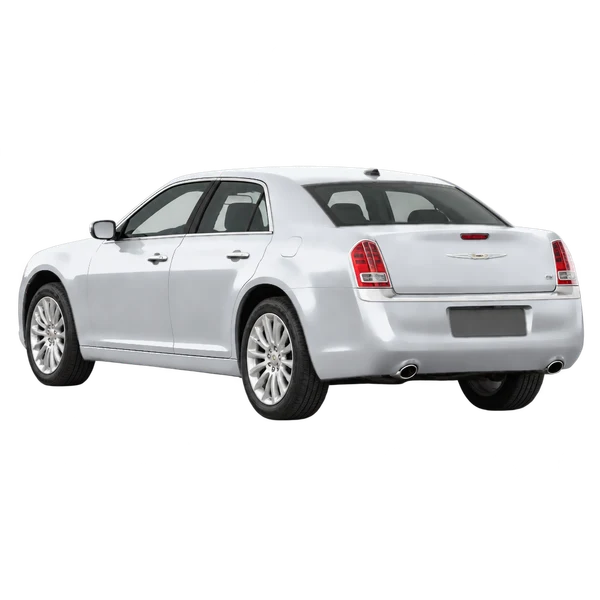 シルバーの2014 Chrysler 300(リア斜め(左向き)ビュー)