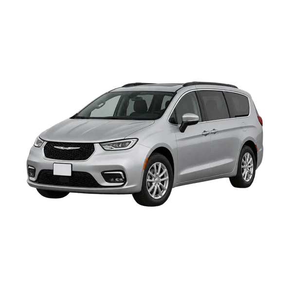 Chrysler Voyager 2021 prata, vista dianteira em três quartos (voltada para a esquerda)