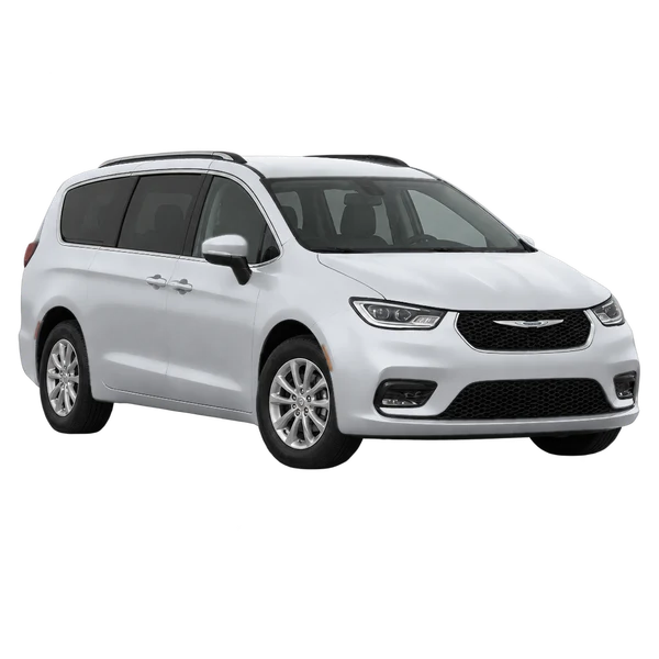 Chrysler Voyager 2022 prata, vista dianteira em três quartos (voltada para a esquerda)
